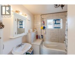 200 West Bench Drive, Penticton, BC V2A8X8 Photo 43