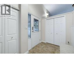 Kitchen - 1910 30 Street Se, Salmon Arm, BC V1E2E6 Photo 17