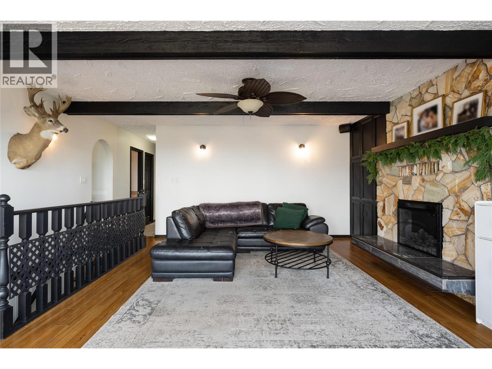152 Lindsay Road - 11