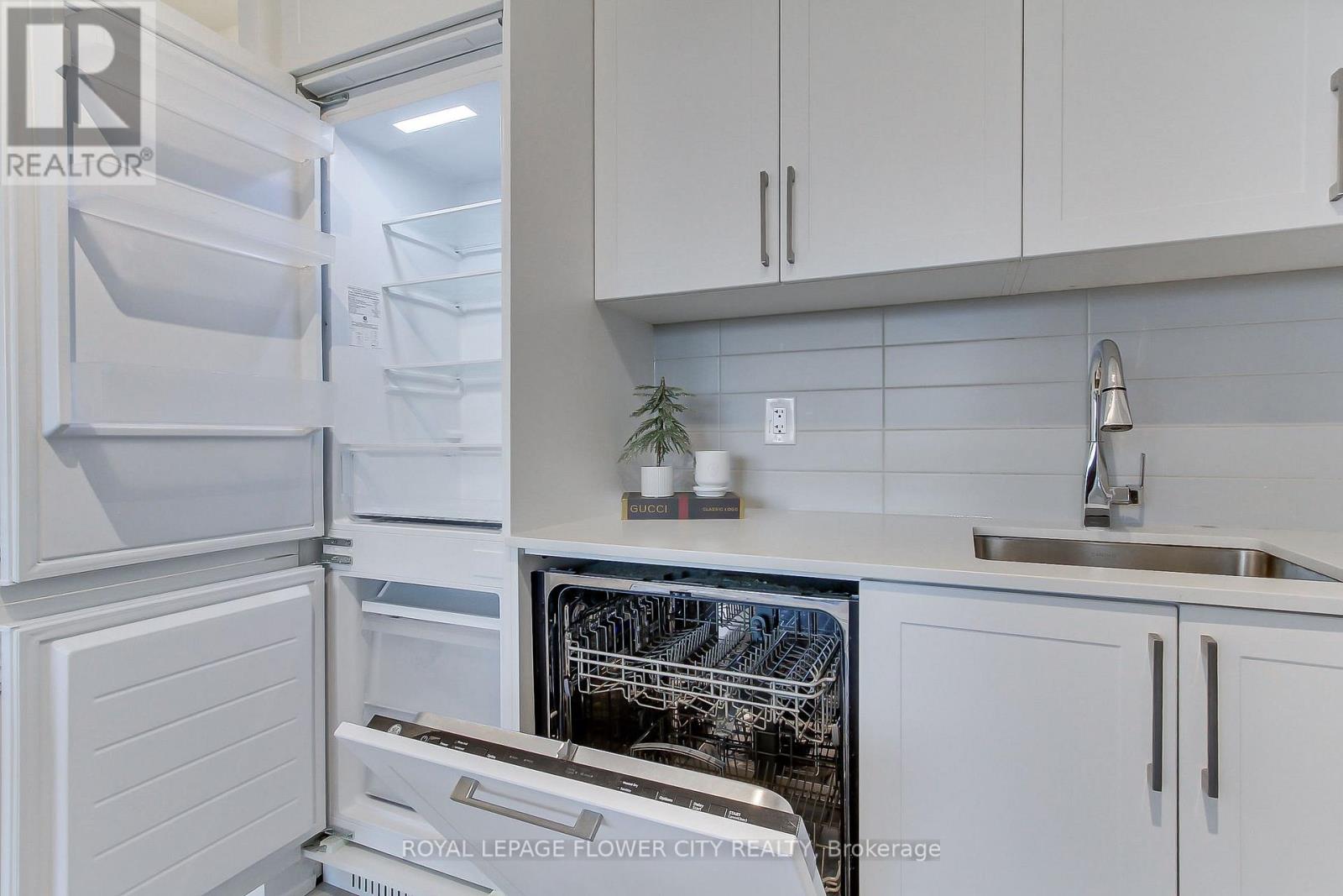 #239 2450 OLD BRONTE ROAD - 14