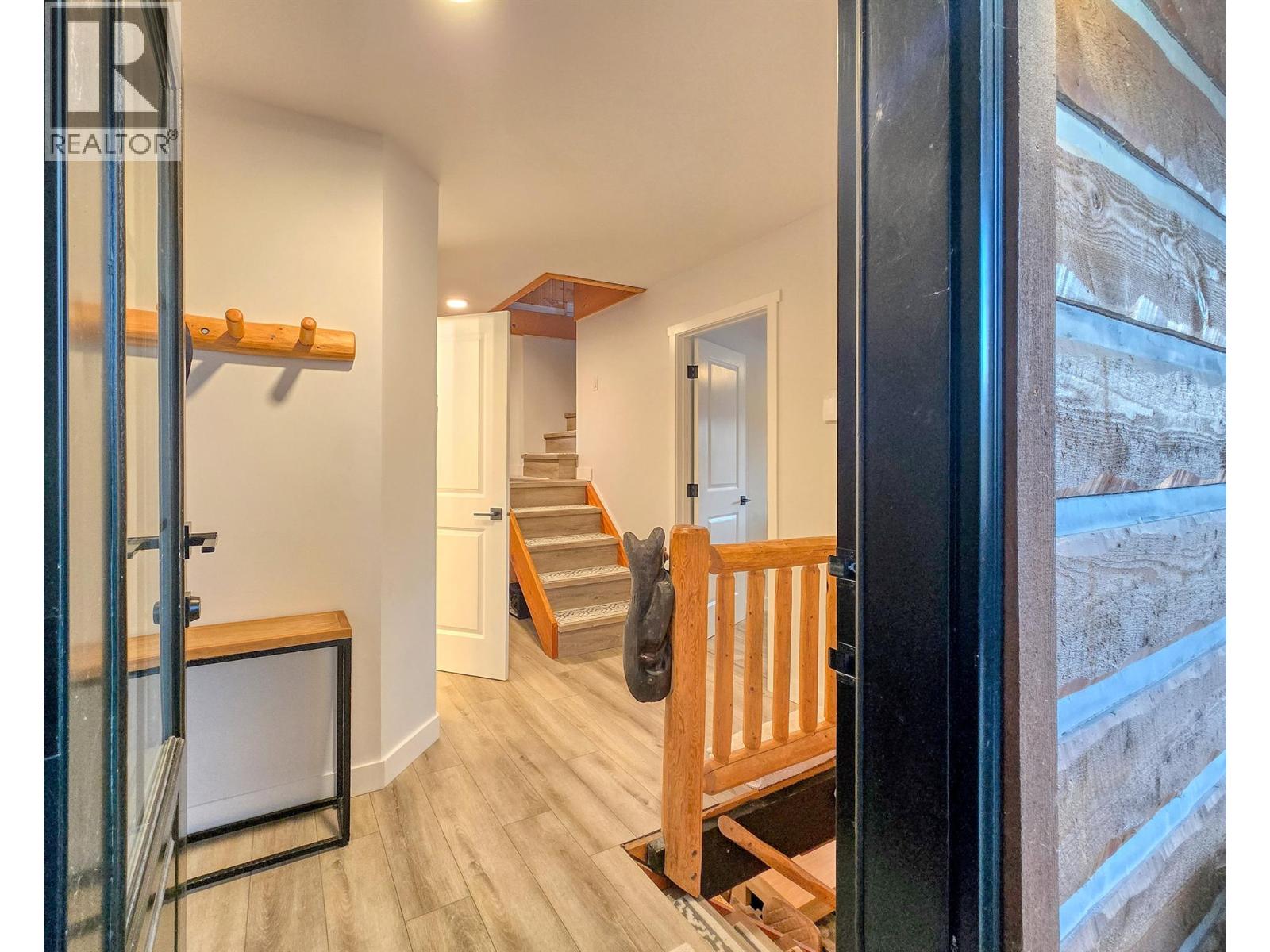 449 LAKEVIEW Place - 11