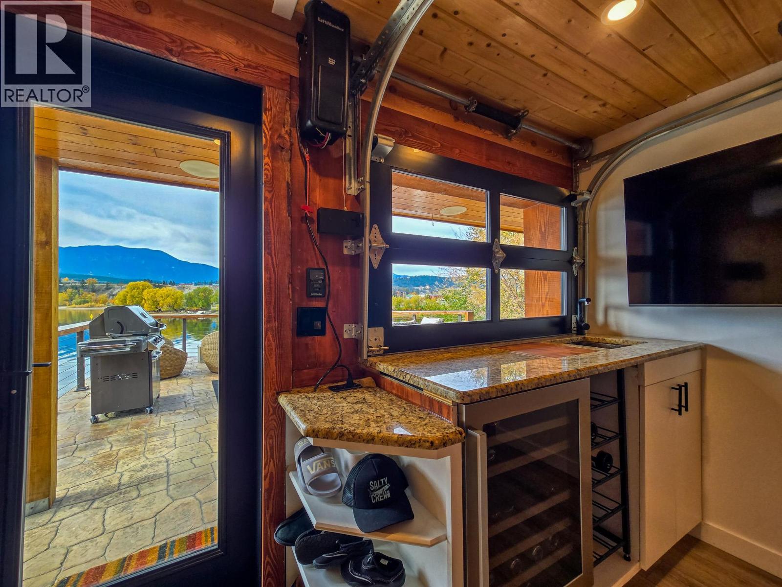 449 LAKEVIEW Place - 45