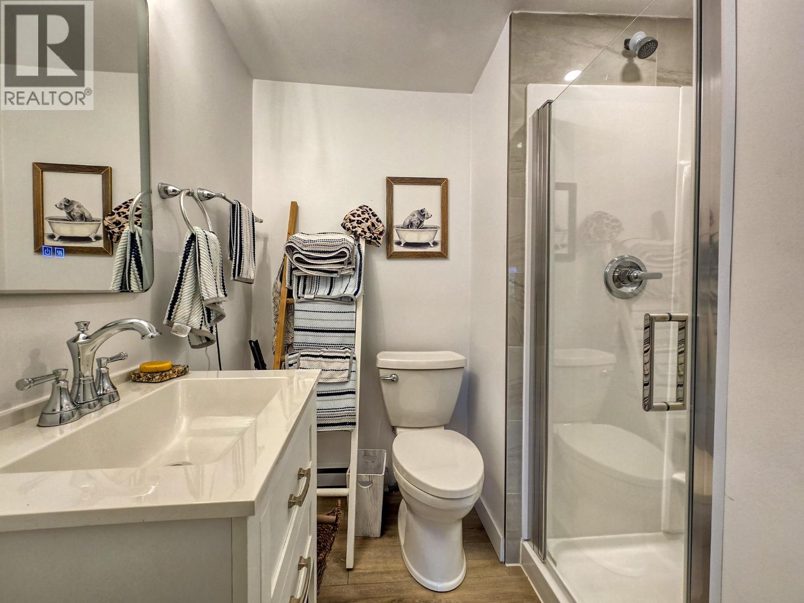 449 LAKEVIEW Place - 25