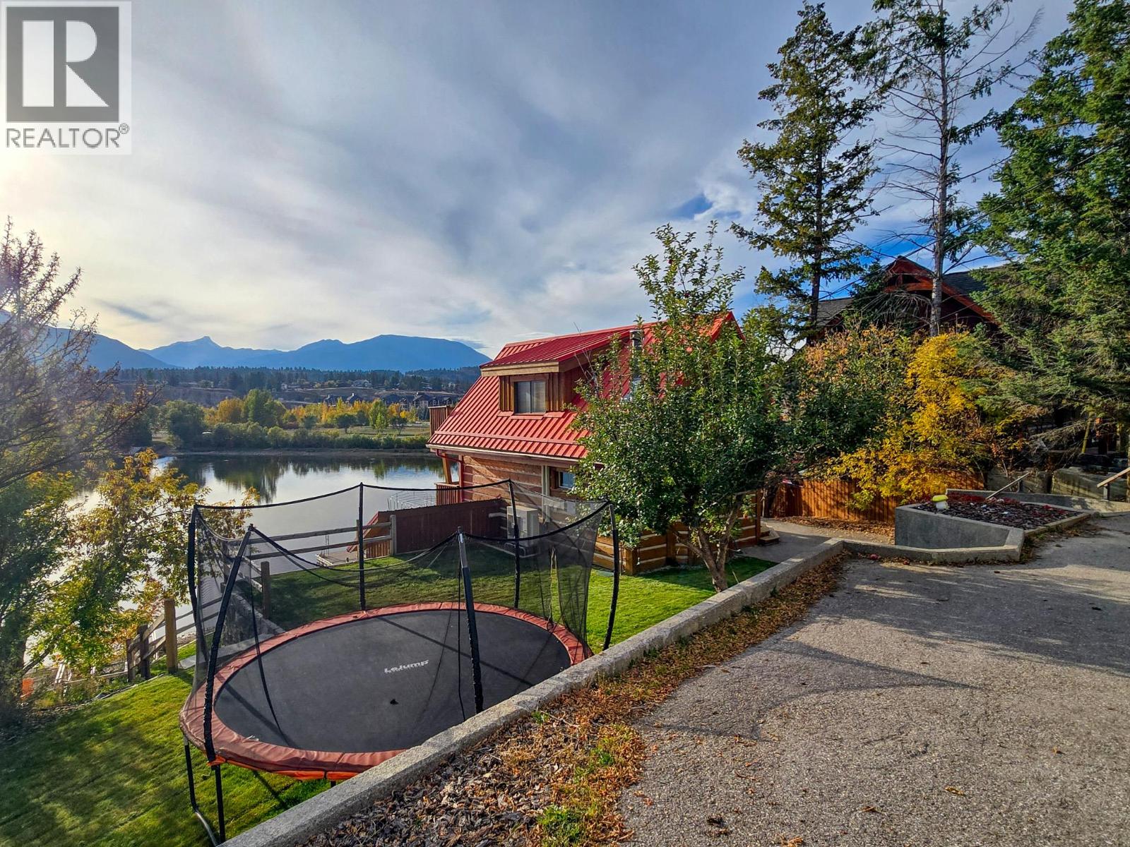 449 LAKEVIEW Place - 4