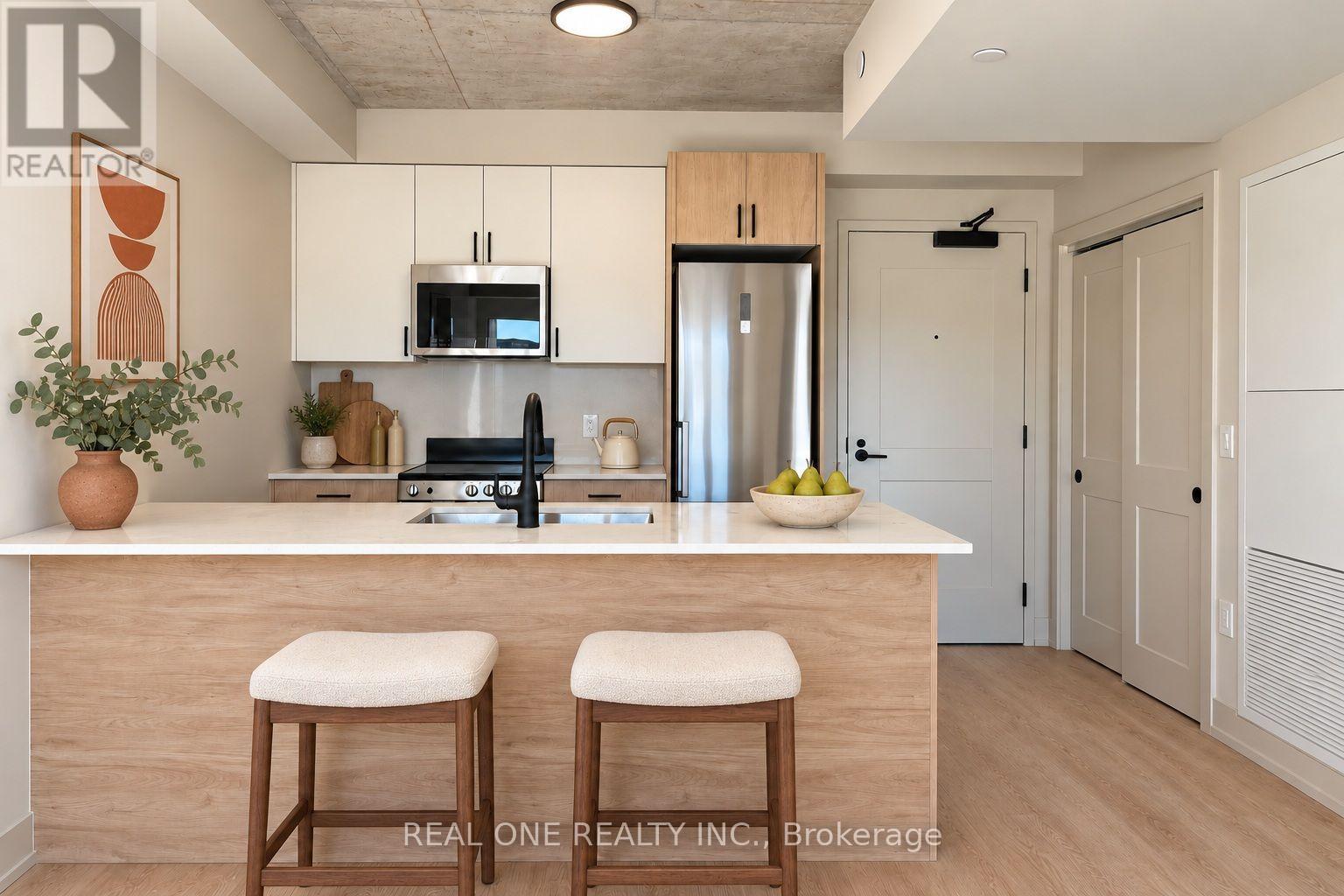 606 - 810 KING STREET W, Hamilton (Westdale) — photo 3