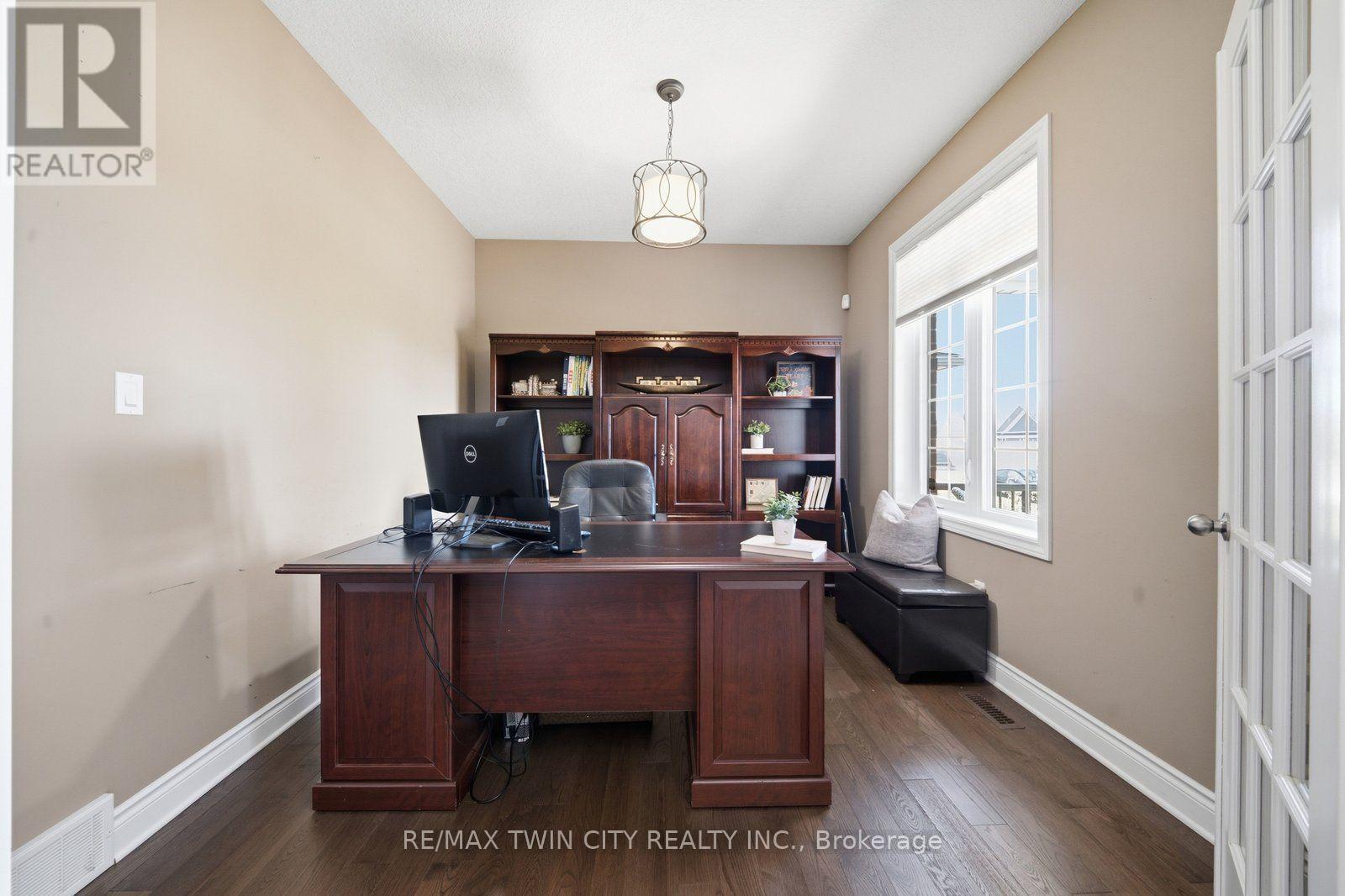 24 Hollingshead Road, Ingersoll, ON photo 12
