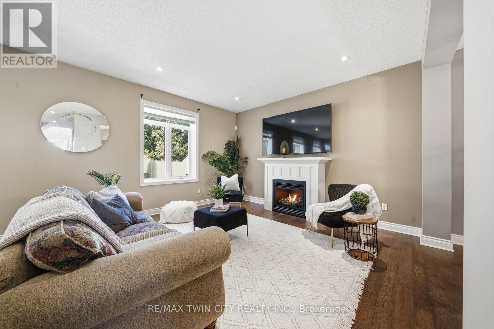 24 HOLLINGSHEAD ROAD - 15