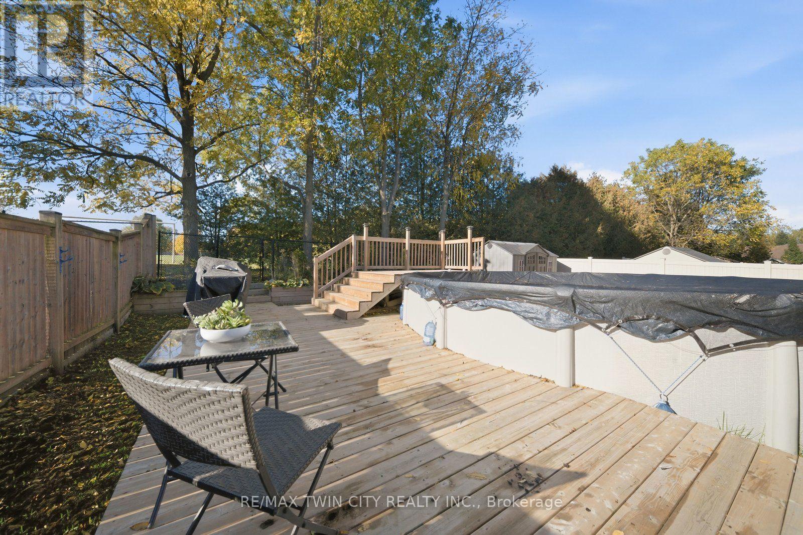 24 HOLLINGSHEAD ROAD - 41