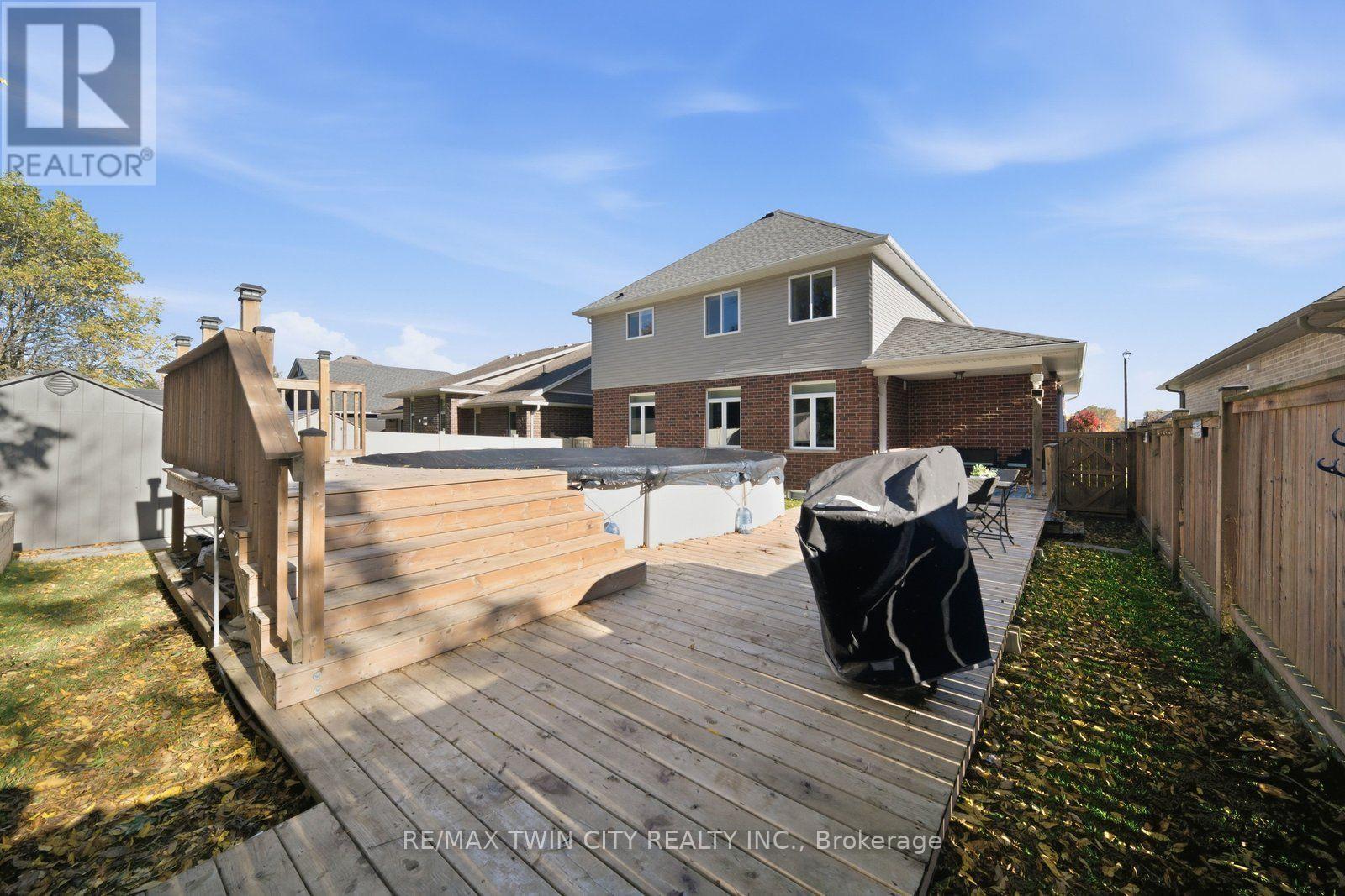 24 HOLLINGSHEAD ROAD - 44