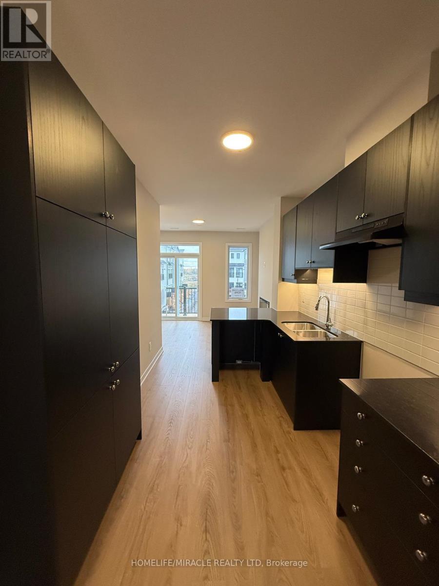 320 STARGRASS PRIVATE, Ottawa — photo 8