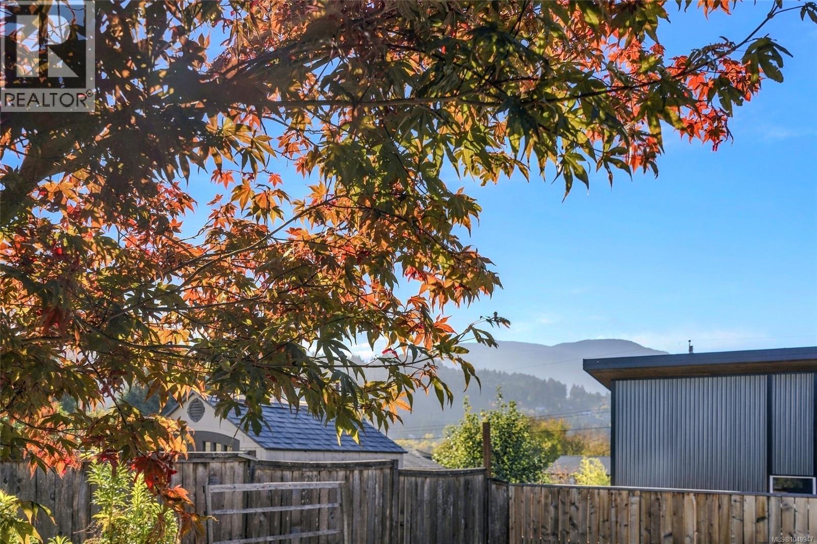 421 Poets Trail Dr, Nanaimo - Image 1