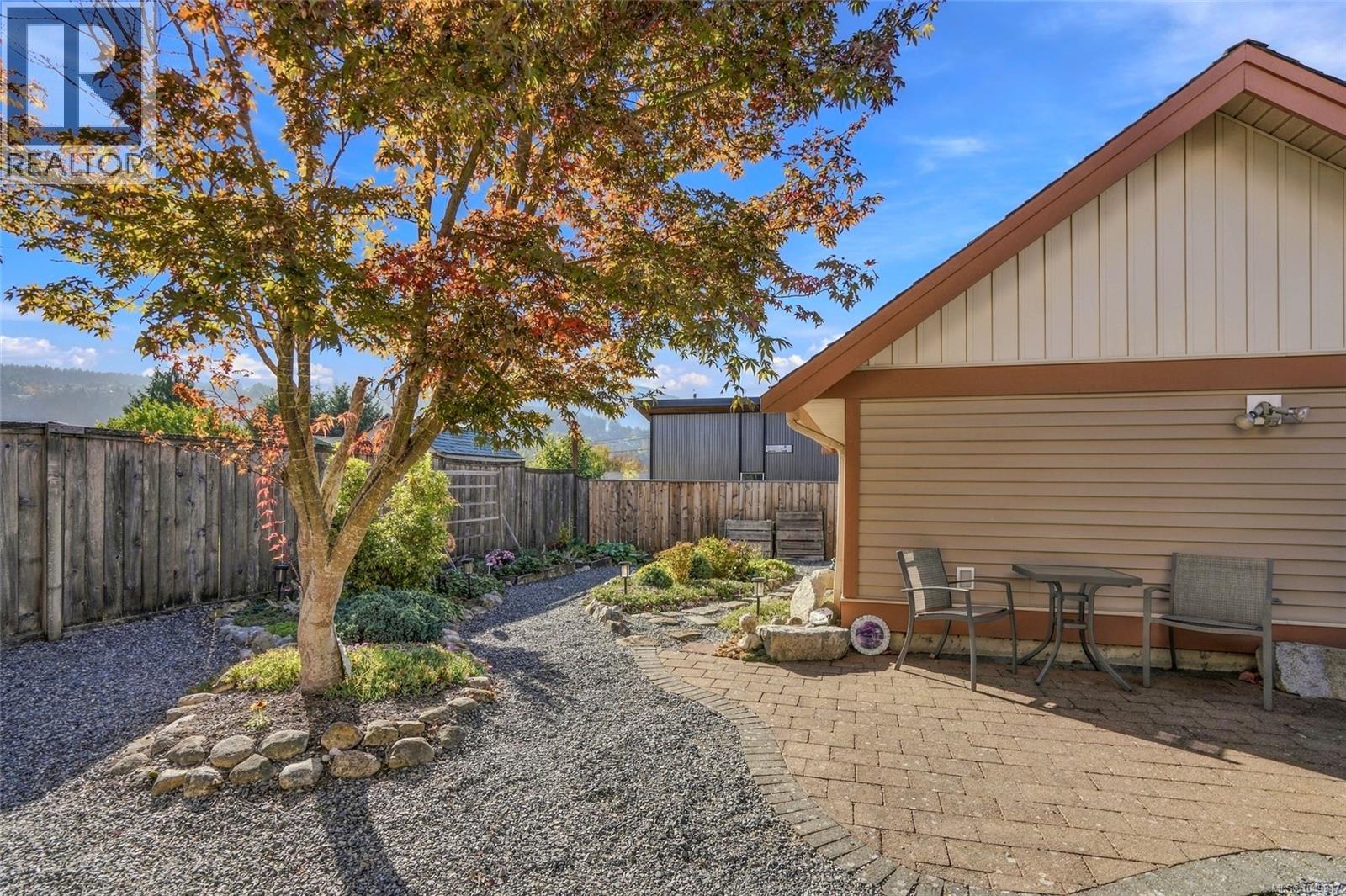 421 Poets Trail Dr, Nanaimo - Image 1
