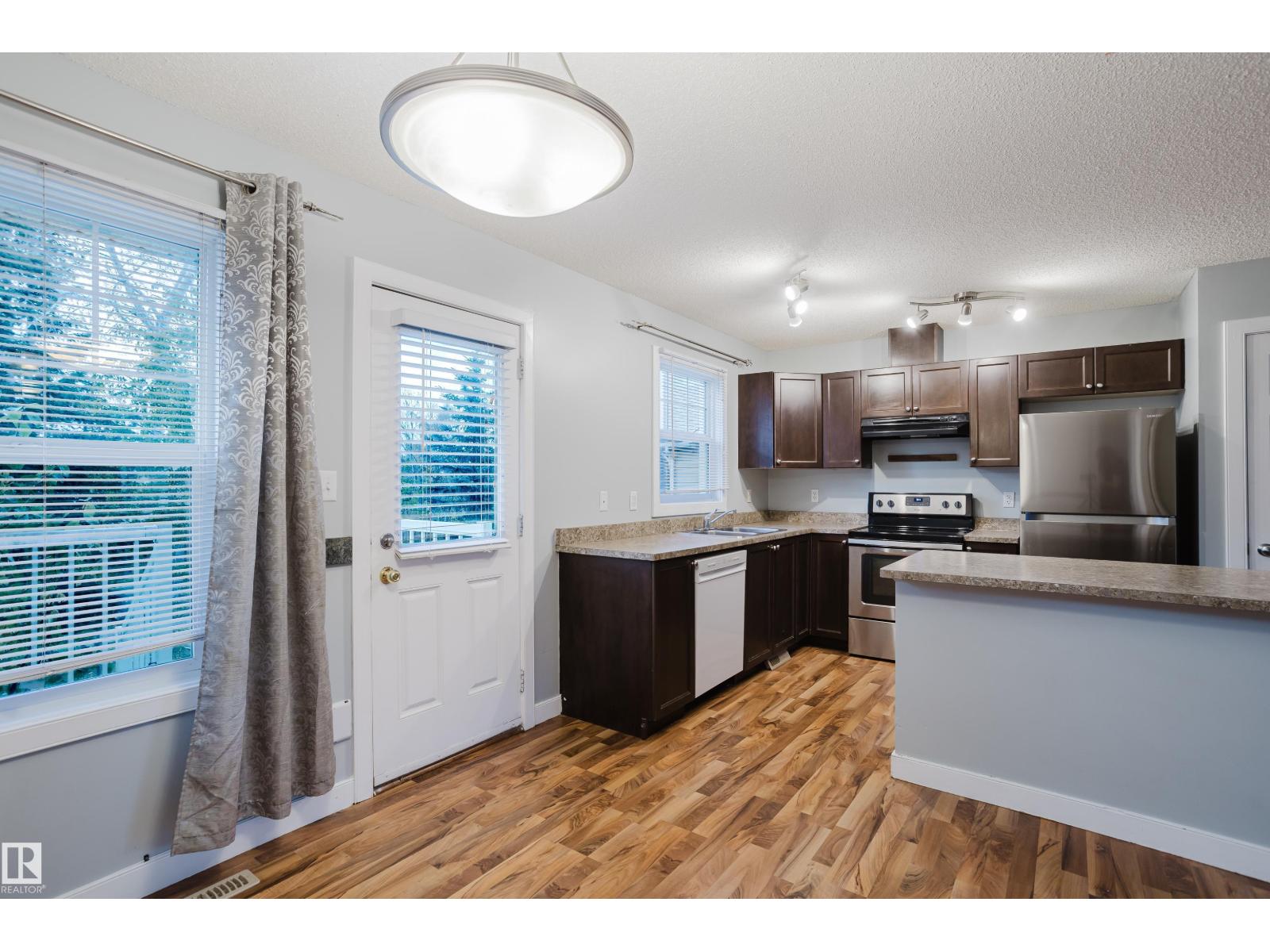 Property photograph 18 for MLS E4513002