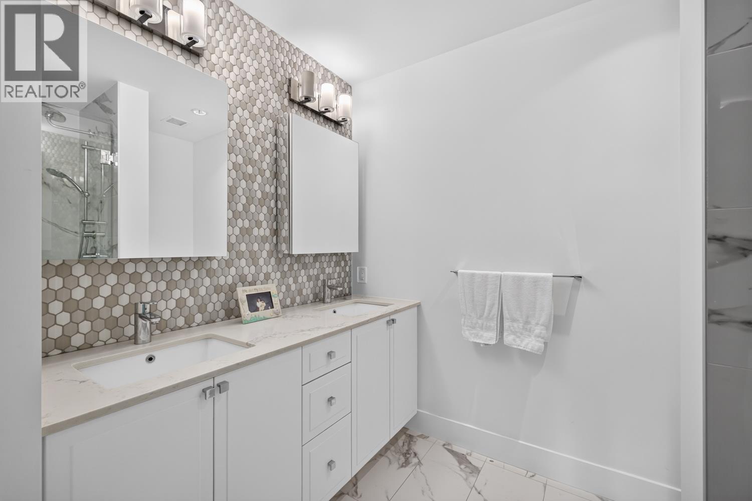 Photo of 508 4477 HASTINGS STREET 21