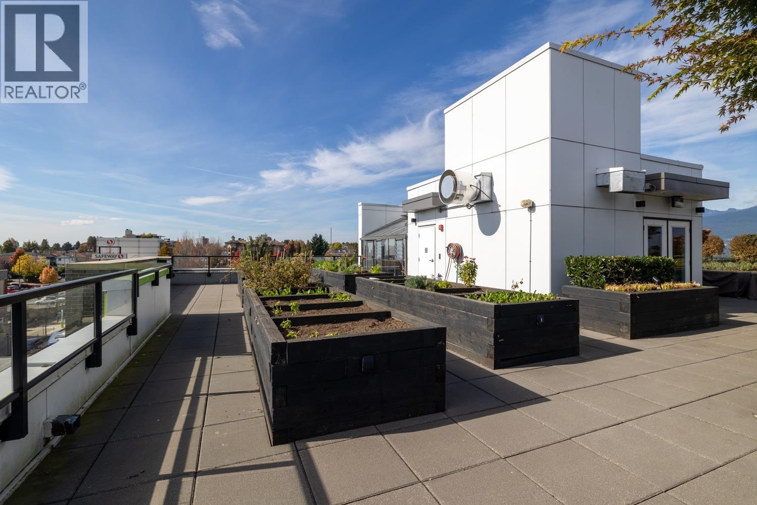 Photo of 508 4477 HASTINGS STREET 26