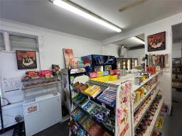 908 St Matthews Avenue, Winnipeg, MB R3G0J5 Photo 15
