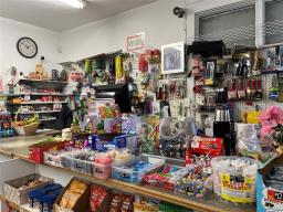 908 St Matthews Avenue, Winnipeg, MB R3G0J5 Photo 6
