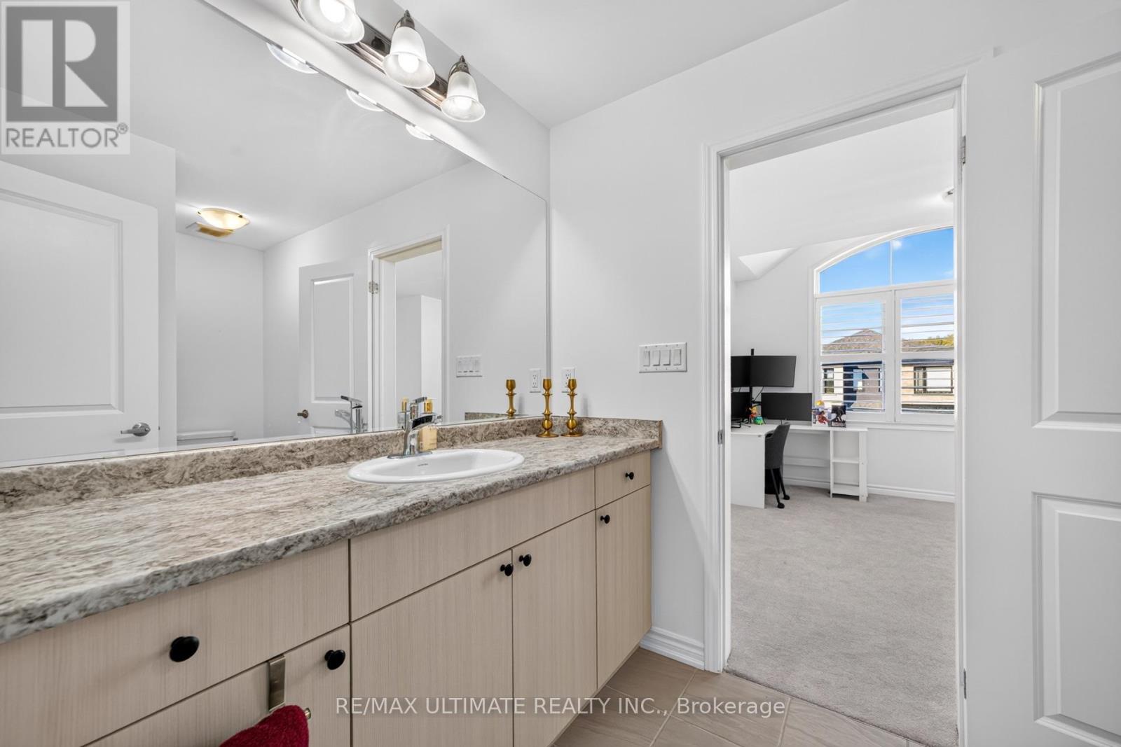 2885 FOXDEN SQUARE - 37