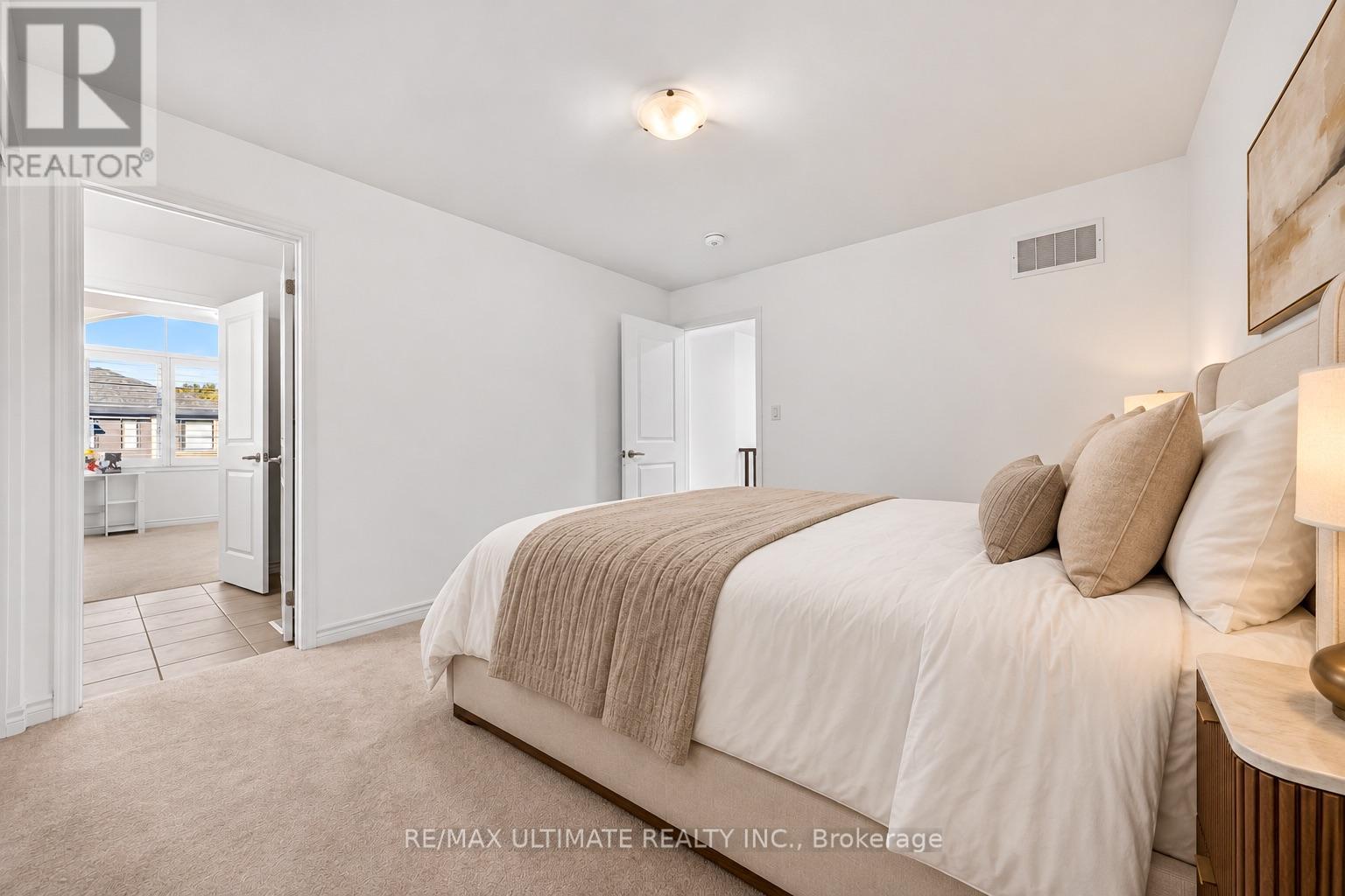 2885 FOXDEN SQUARE - 40