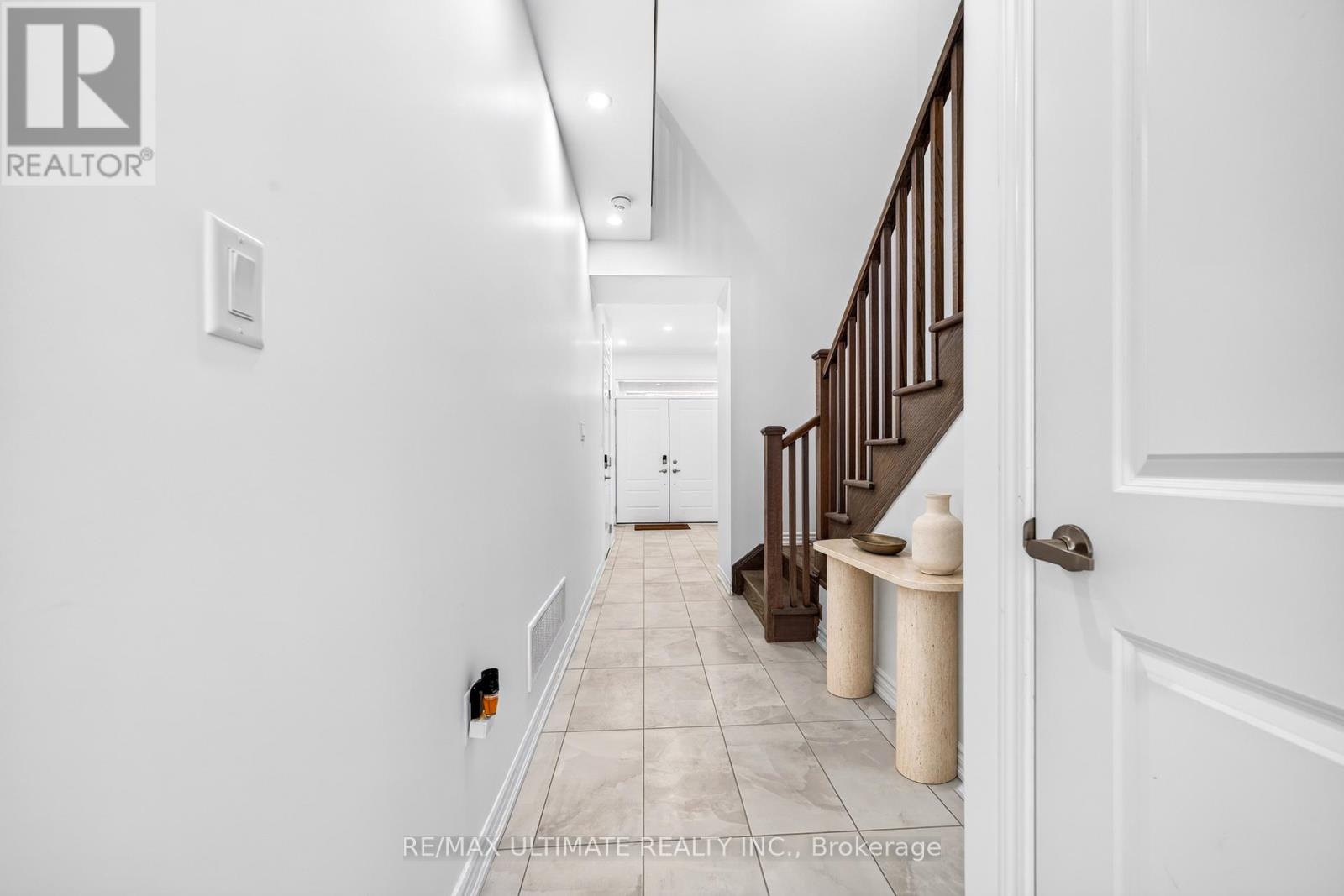 2885 FOXDEN SQUARE - 8