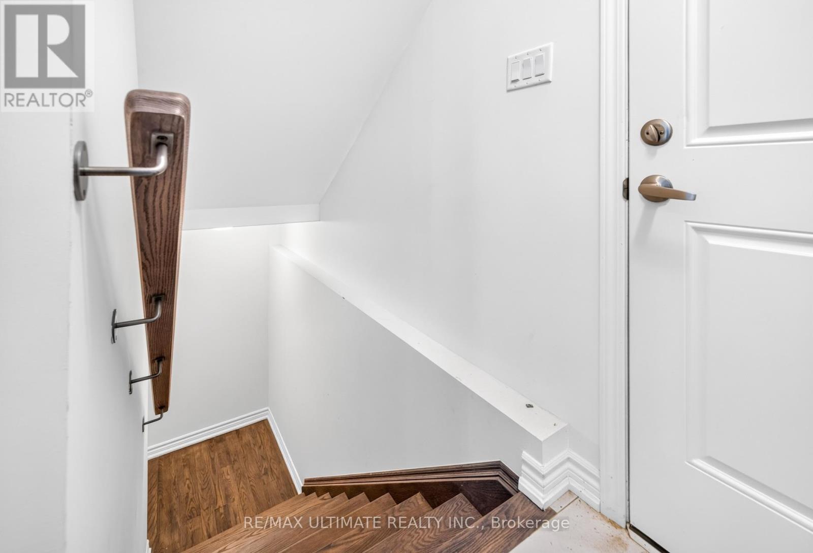 2885 FOXDEN SQUARE - 47