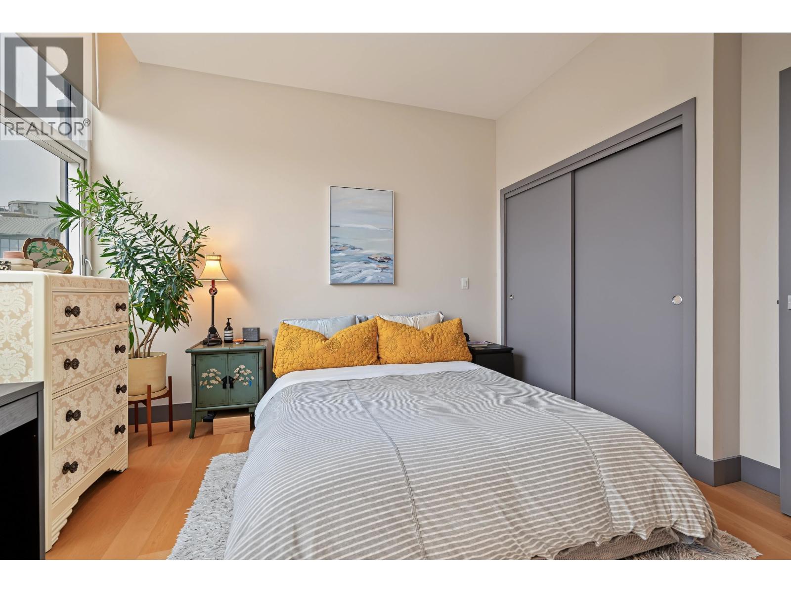 Photo of 401 1510 W 6TH AVENUE 11