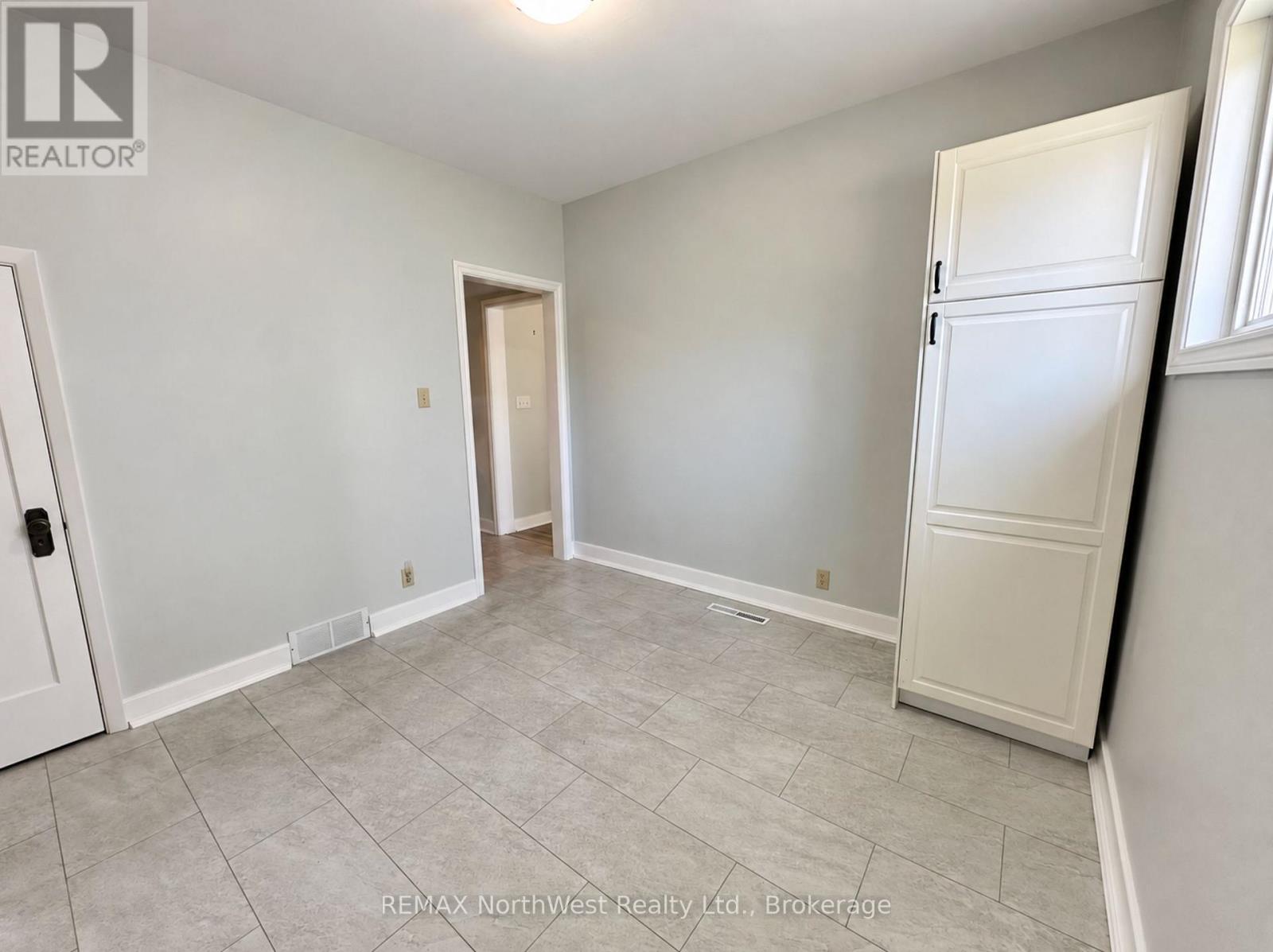 226 FOURTH STREET N, Kenora (North End) — photo 8