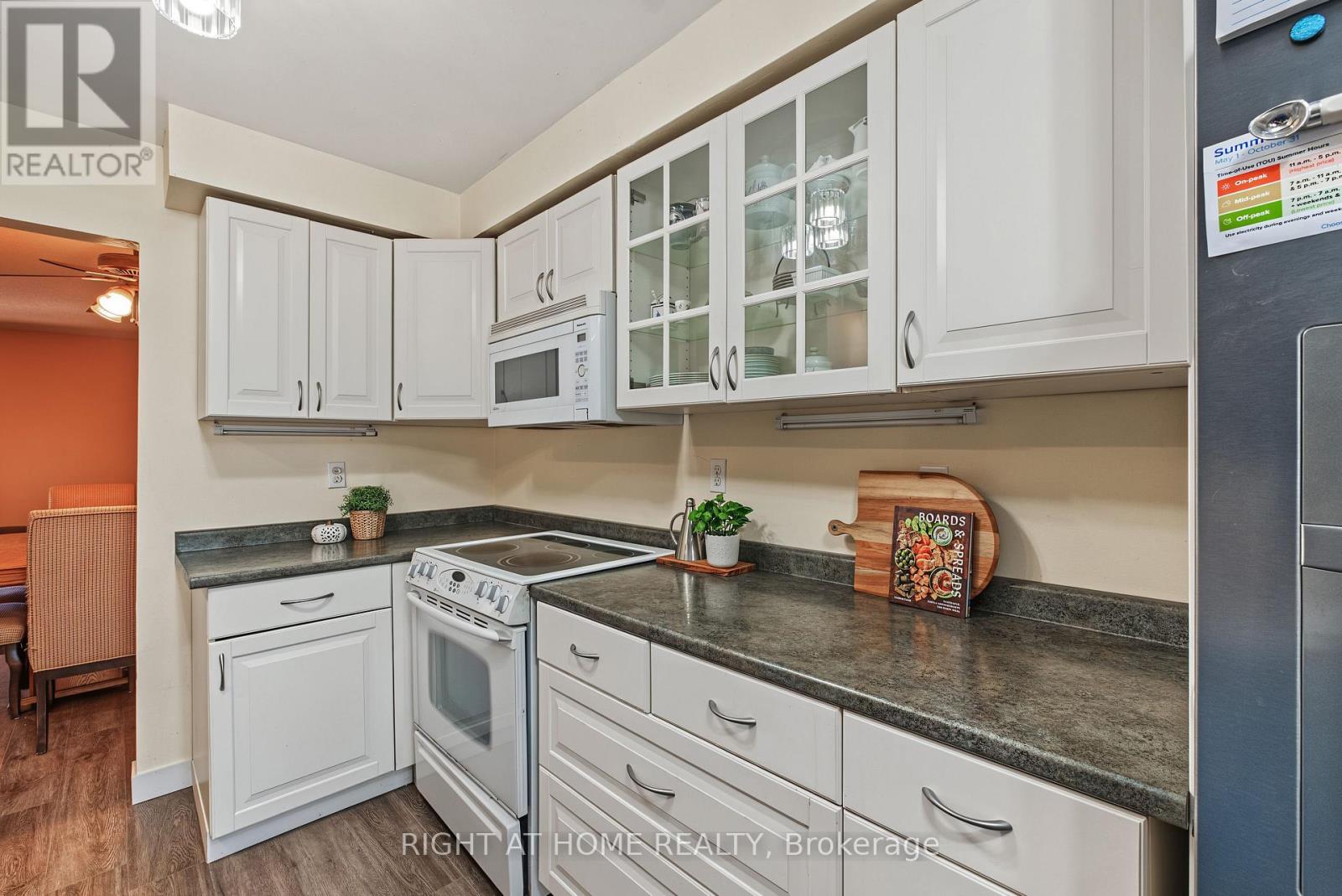 2158 FERGUSON STREET - 14