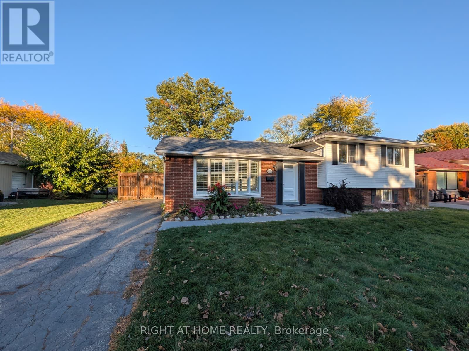 273 KENWOOD AVENUE, Burlington (Appleby) — photo 4