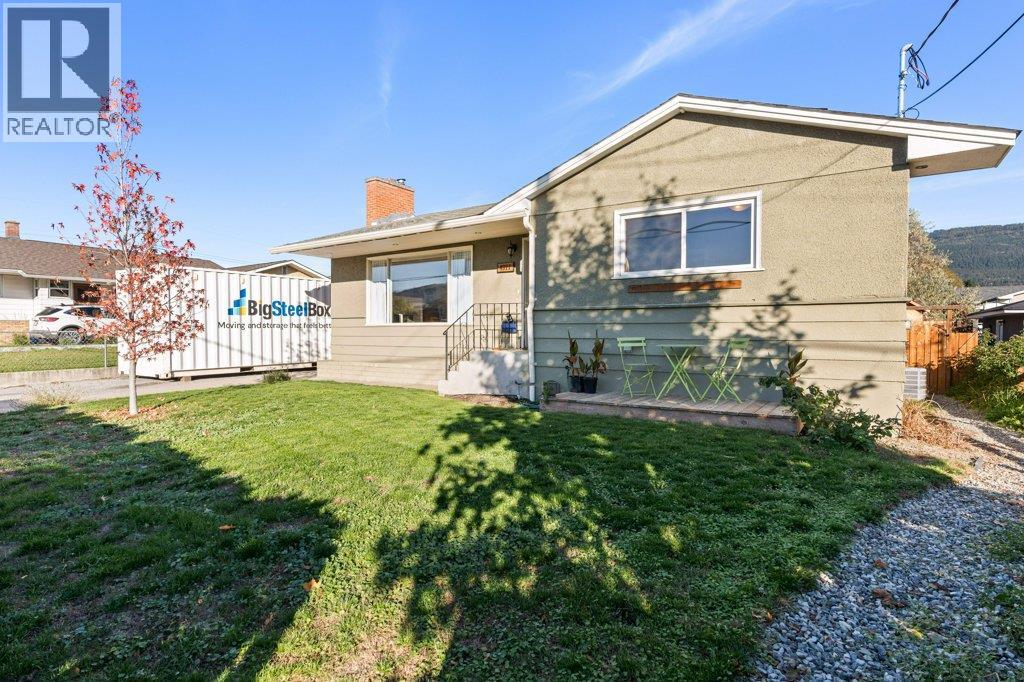 4311 25 Street - 4