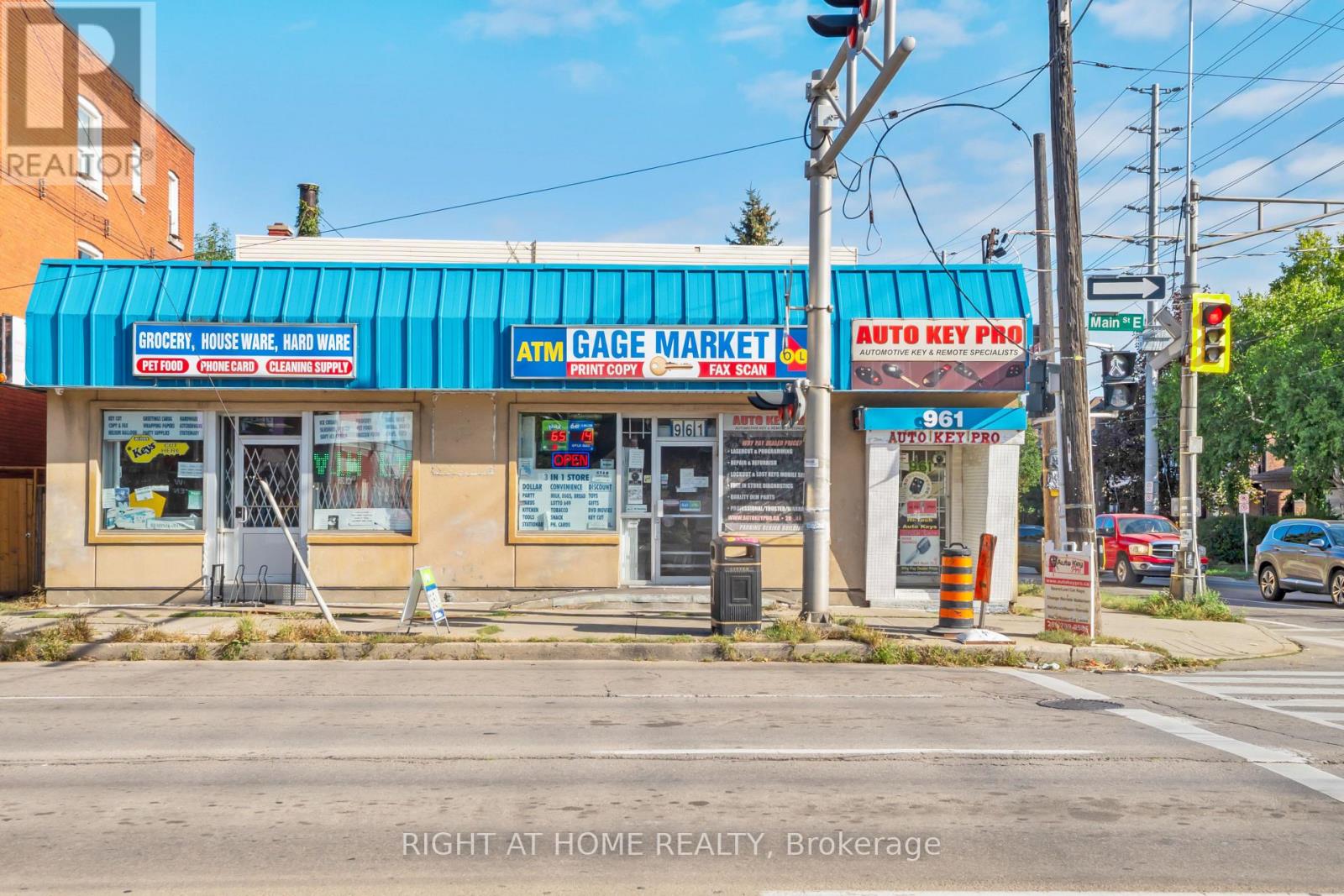 961 MAIN STREET E, Hamilton (Stipley)
