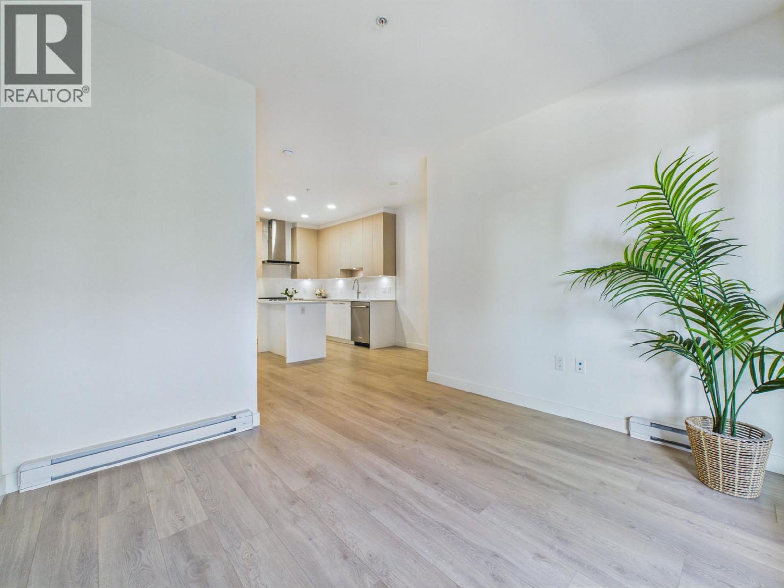 Photo of 314 7588 16TH STREET 11