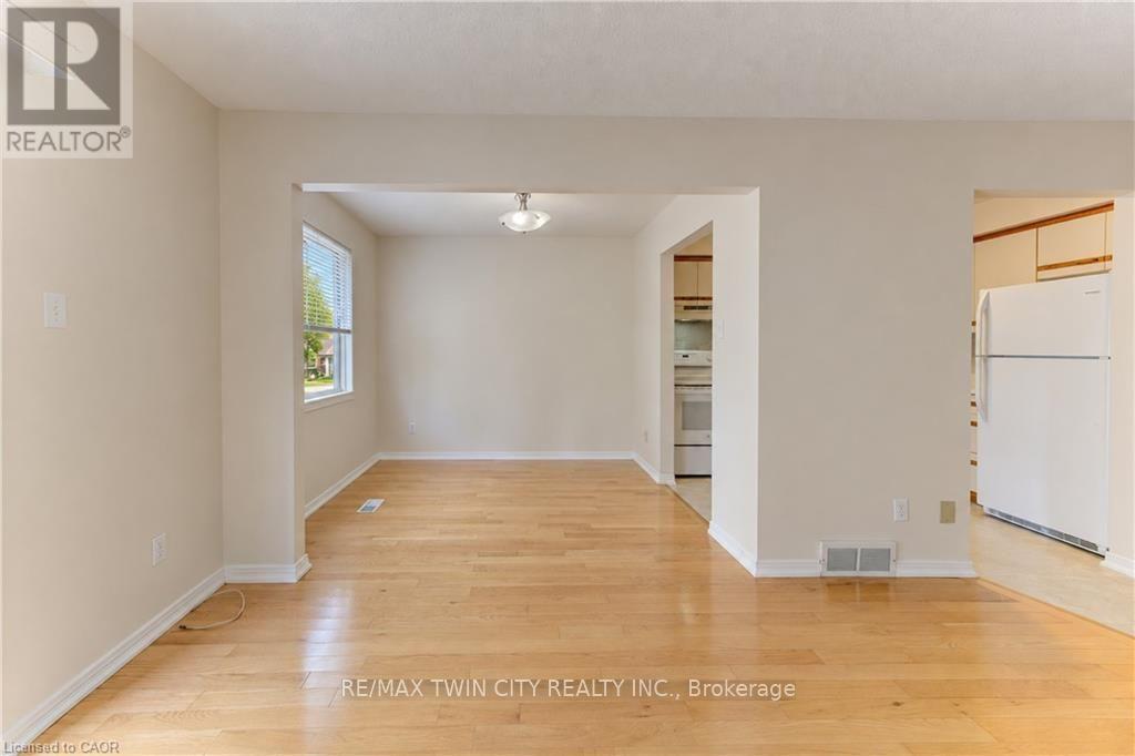 4- 360 Cornridge Place, Waterloo, ON photo 12
