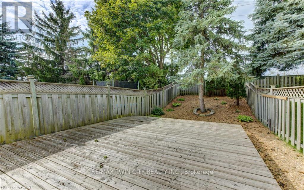 4- 360 Cornridge Place, Waterloo, ON photo 37