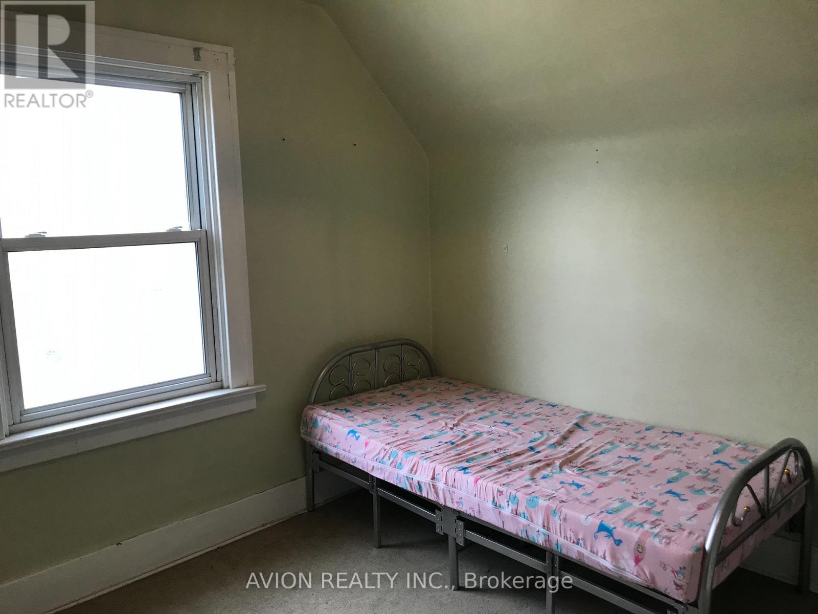 3095 PETER STREET, Windsor — photo 3