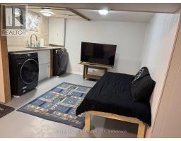 1 - 10 Grandravine Drive, Toronto, ON M3J1B1 Photo 17
