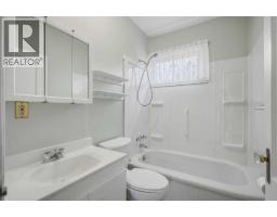 5112 47 Avenue, Ponoka, AB T4J1J3 Photo 12