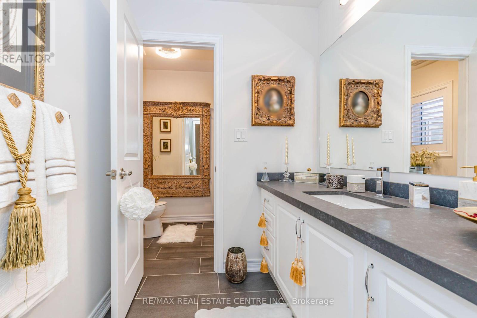 4061 Channing Crescent, Oakville, ON photo 46