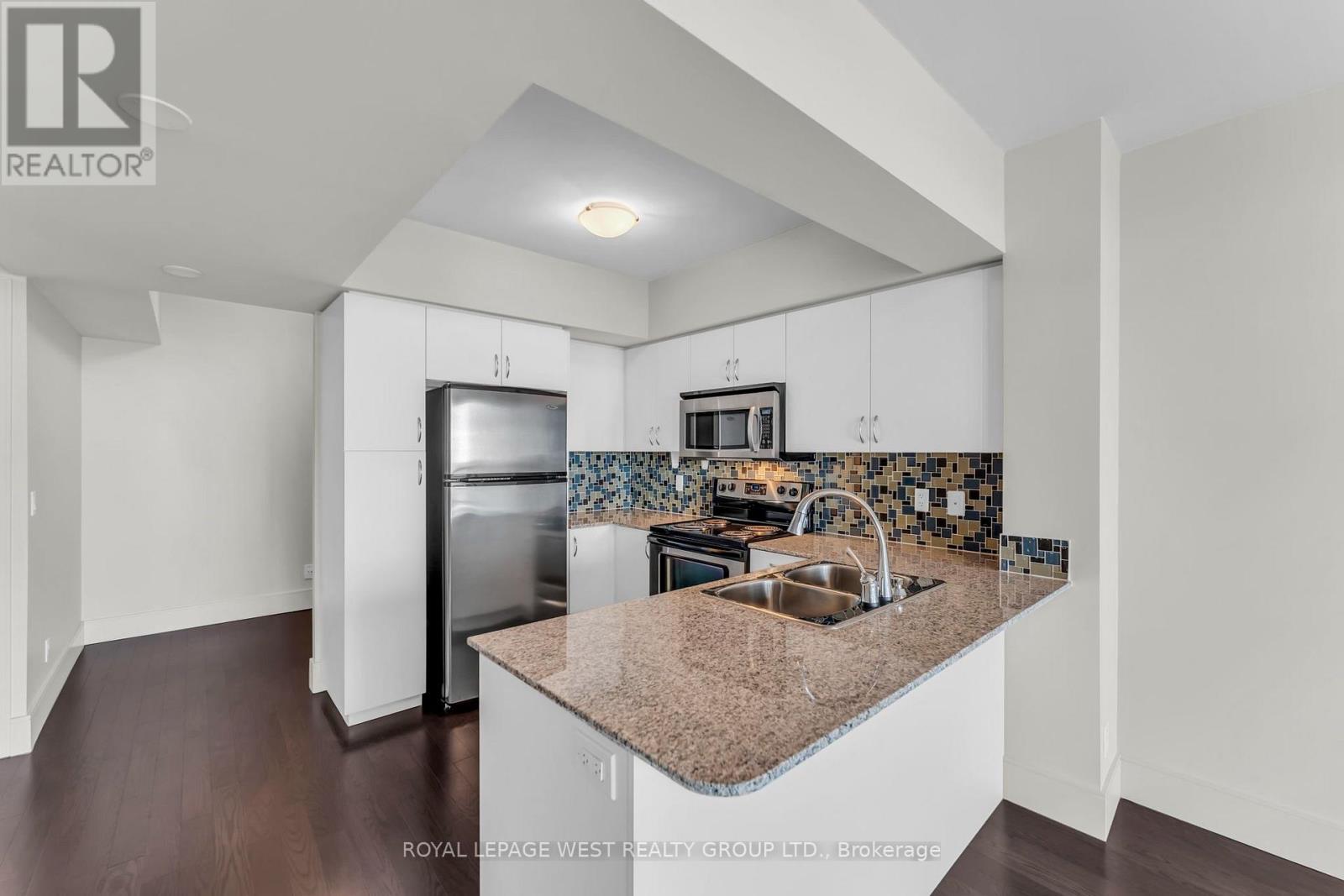 2201 - 15 LEGION ROAD, Toronto (Mimico) — photo 11
