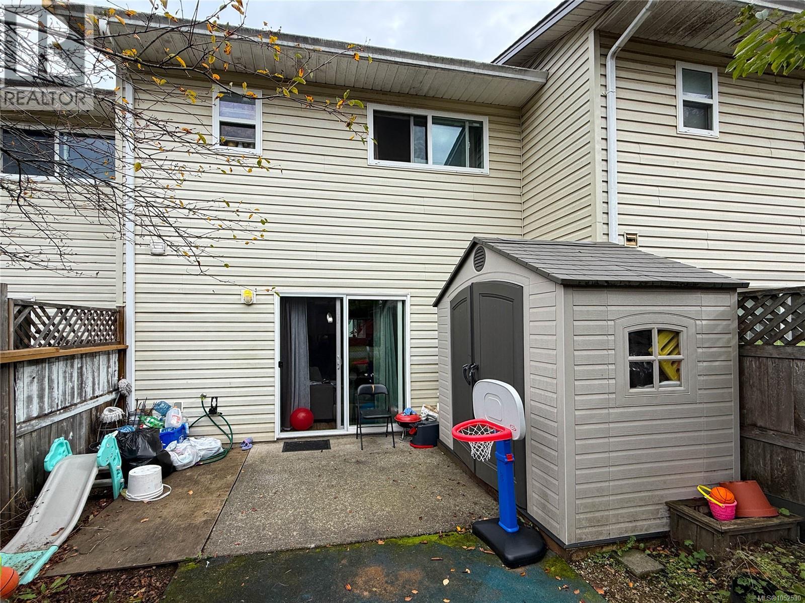 #2 704 7th Ave - 14