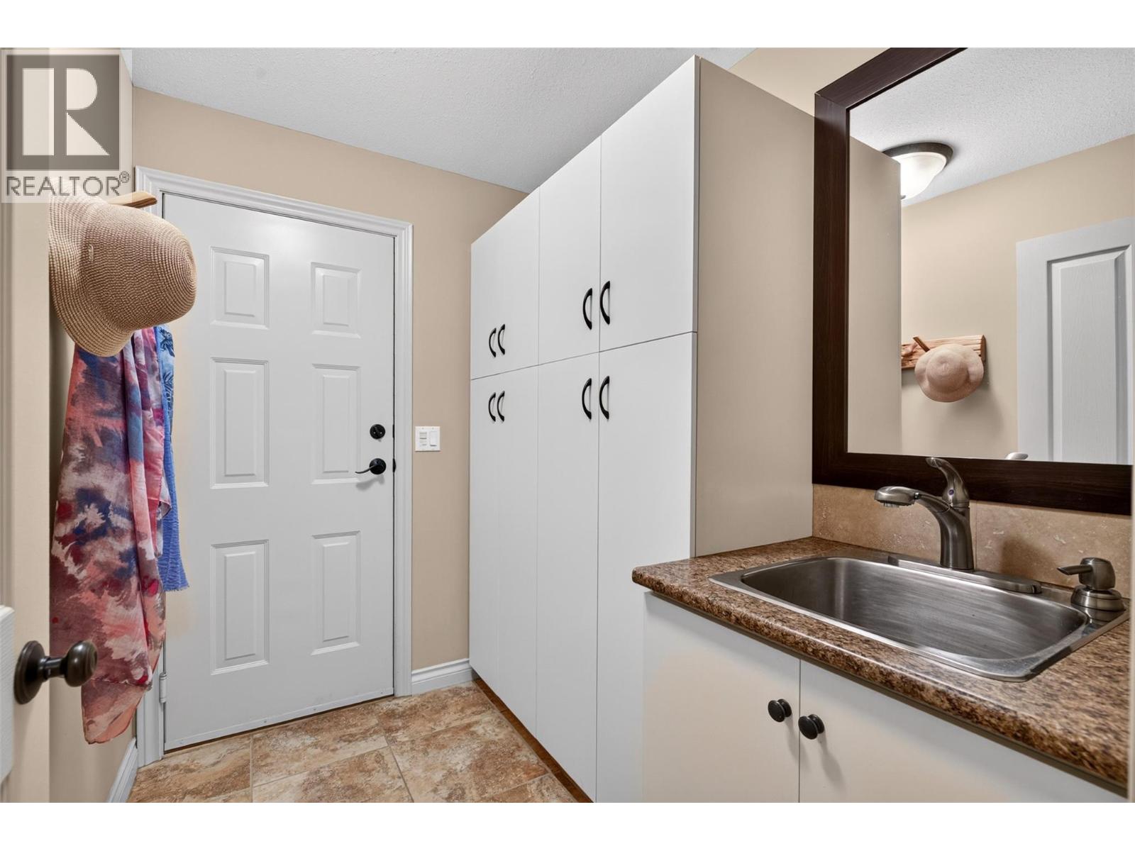 2215 Shannon Woods Place - 26