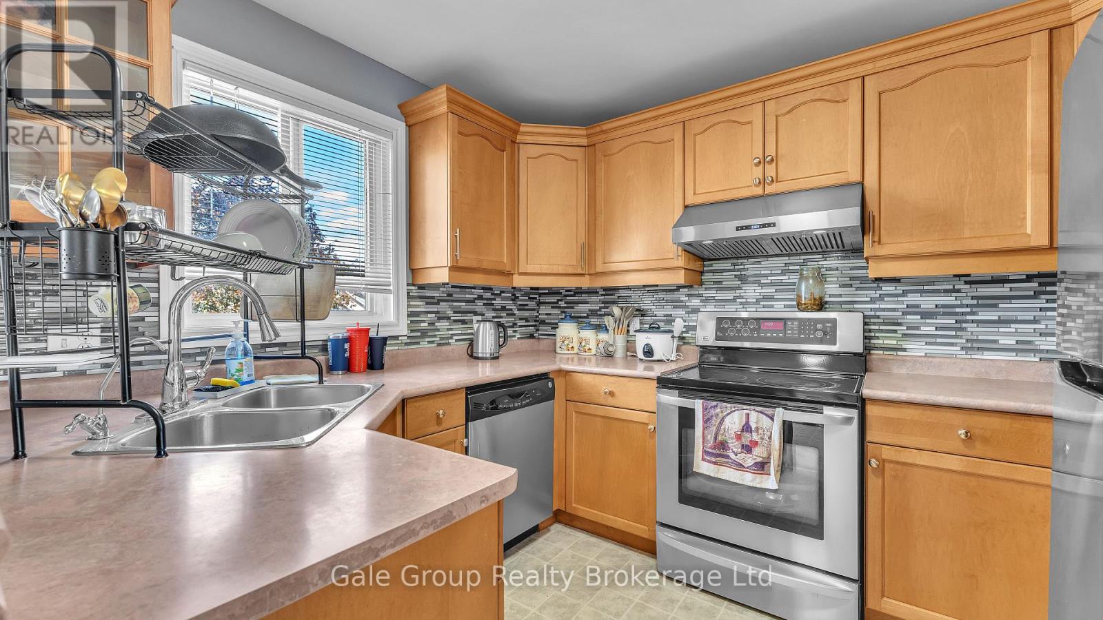 470 MARCONI BOULEVARD, London East (East I) — photo 7
