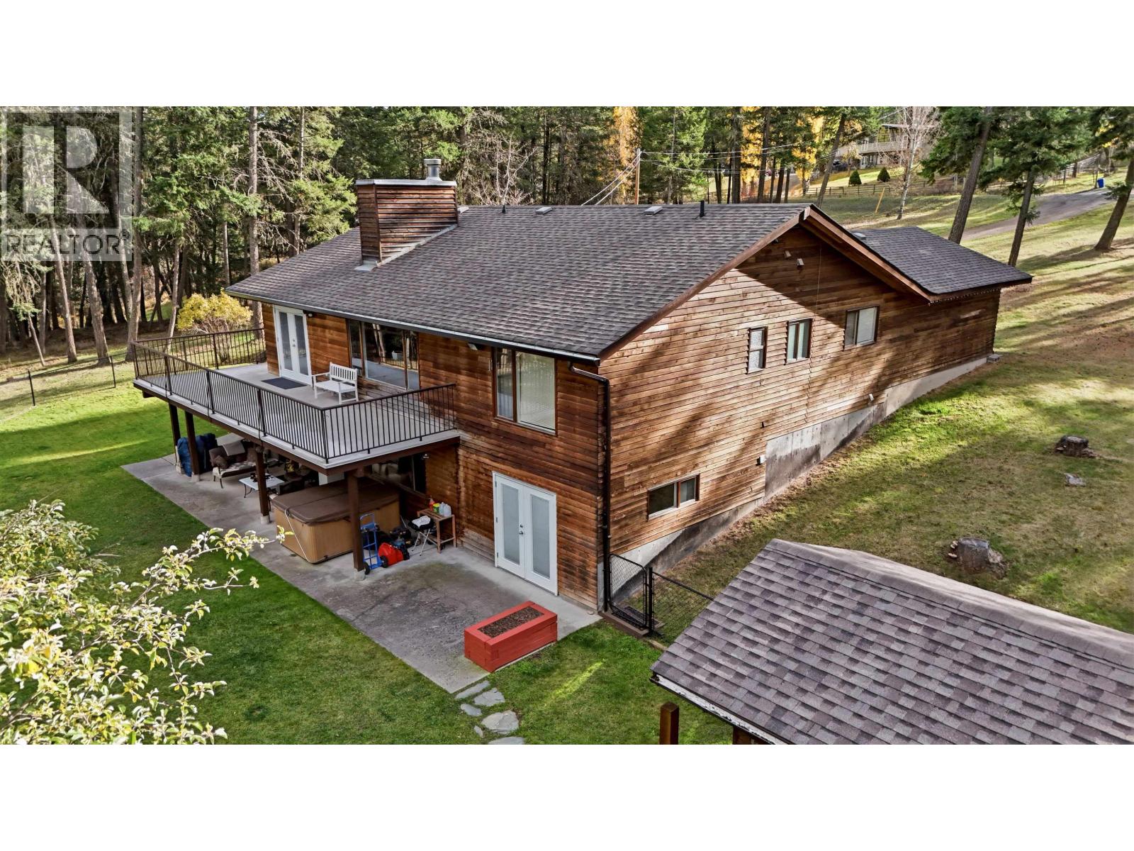 754 ROBERTS DRIVE - 34