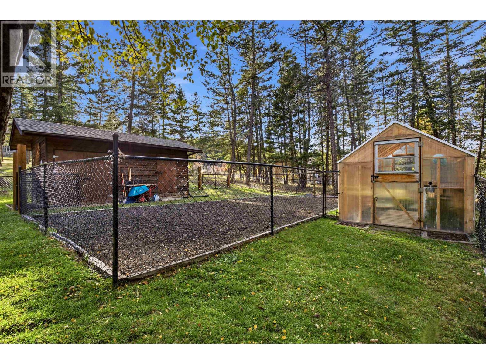 754 ROBERTS DRIVE - 29