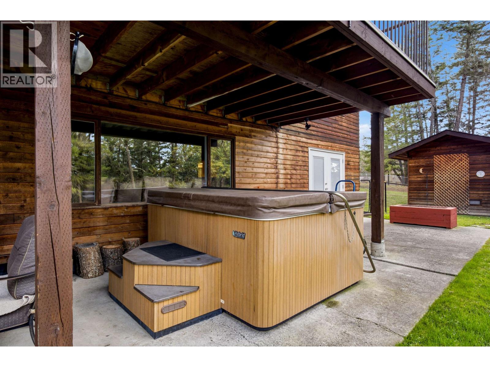 754 ROBERTS DRIVE - 31