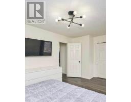 Kitchen - Main Floor - 20 Station Street, Welland, ON L3C5K7 Photo 6
