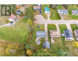 18 Joseph Street, Laurentian Hills, ON K0J1J0 Photo 11