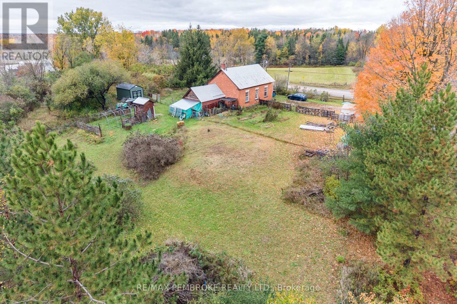 1279 FOY ROAD, Admaston/Bromley — photo 2