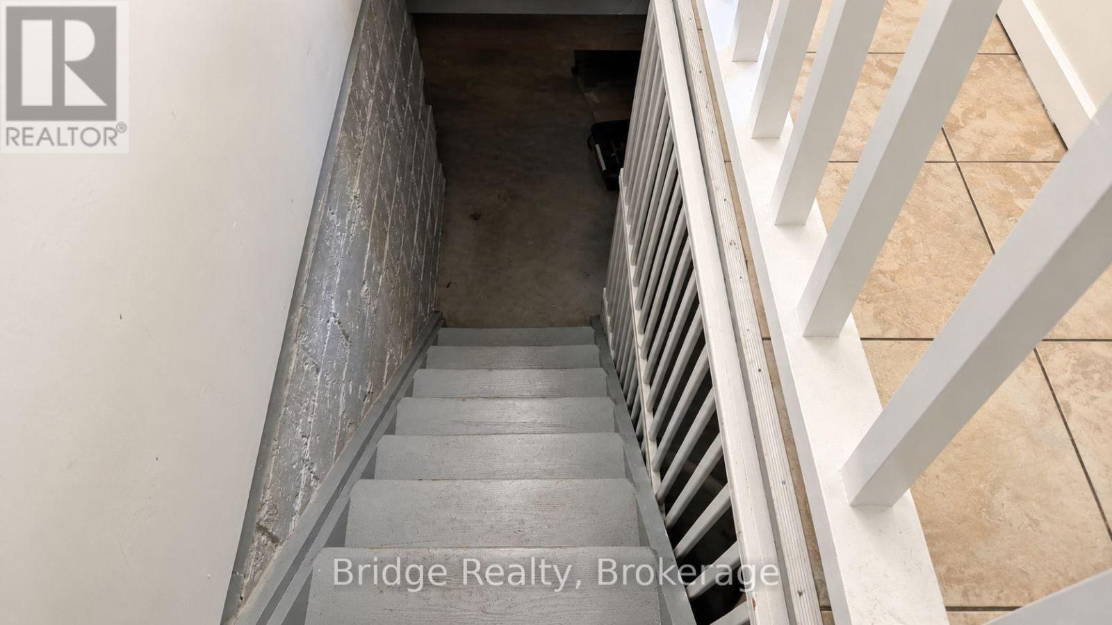 2 bedroom Single Family interior view, 497 Simcoe Street, London East (East K), Ontario