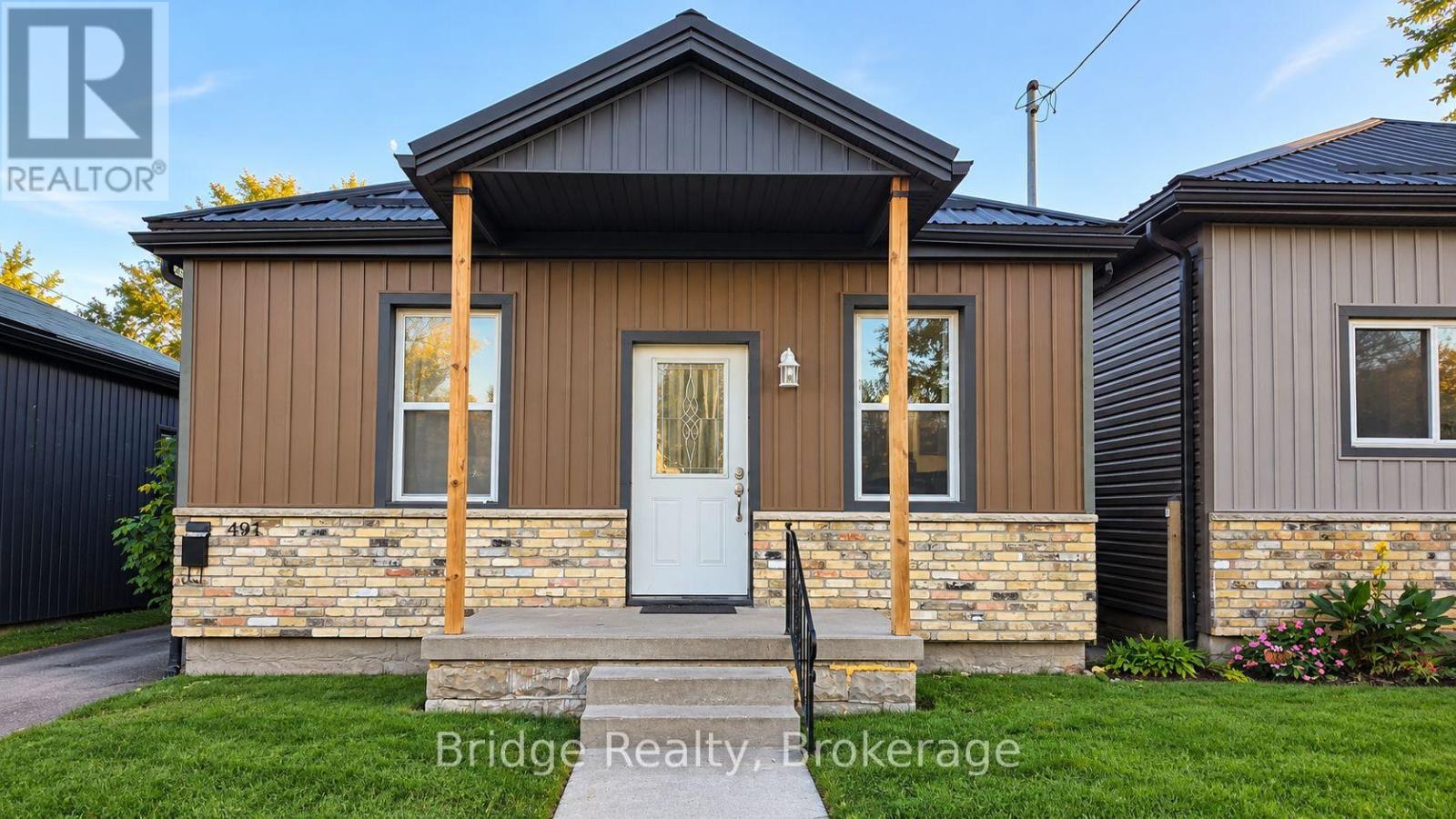 497 SIMCOE STREET, London East (East K) — photo 2